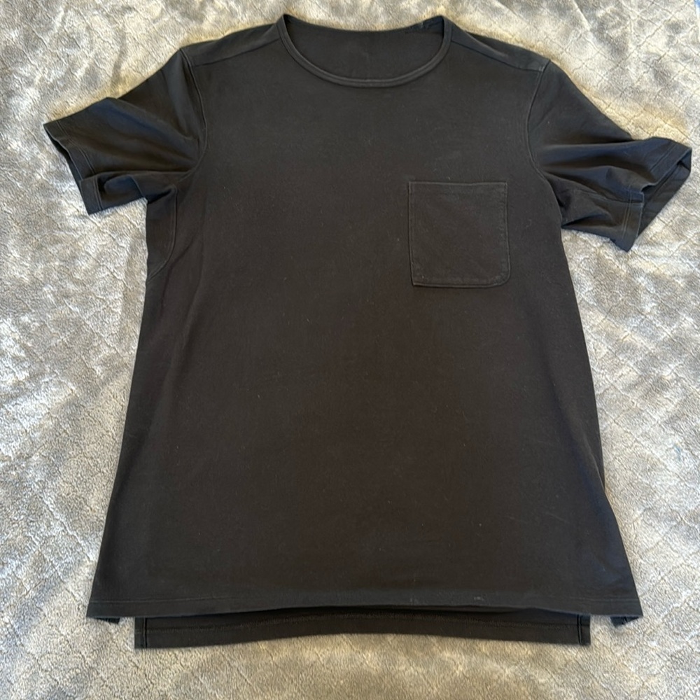 Lululemon - The Fundamental Pocket T-Shirt